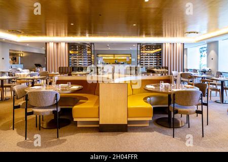 Interior of the Piazza Restaurant at the Royal Opera House, Covent Graden, London, UK Stock Photo
