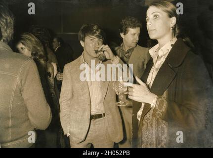 American actor and filmmaker Dustin Hoffman and wife Anne Byrne at a party, 1970 Stock Photo