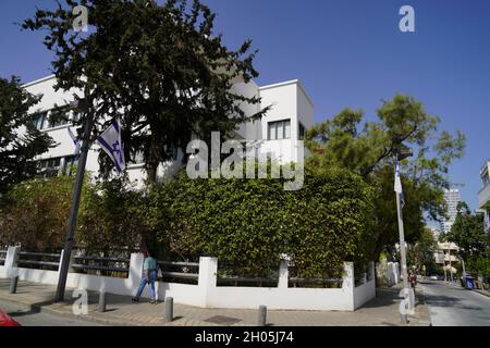 29 Idelson Street, Tel Aviv the Liebling Haus - The White City Center was co-founded by the Tel Aviv-Yafo Municipality and the German government in a Stock Photo