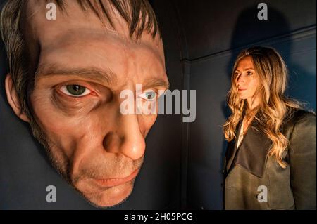 London, UK. 11th Oct, 2021. Dark place, 2018, a 1.4m high bust - Ron Mueck, 25 Years of Sculpture, 1996-2021, Galerie Thaddaeus Ropac, London. Credit: Guy Bell/Alamy Live News Stock Photo