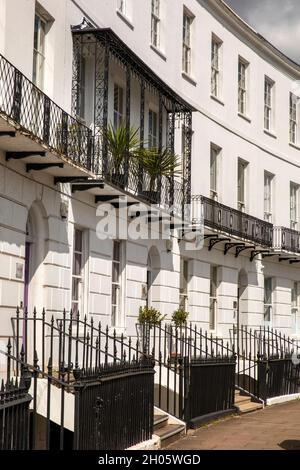 UK, Gloucestershire, Cheltenham, 1806-11 Royal Crescent, balcony amongst terrace of Georgian houses Stock Photo