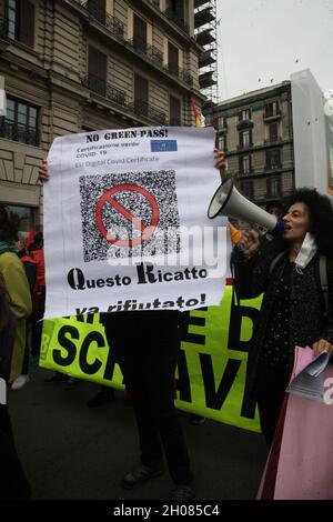 Napoli, Italy. 11th Oct, 2021. Protest of the COBAS and USB unions in Naples: protest with a march through the city streets. (Photo by Salvatore Esposito/Pacific Press) Credit: Pacific Press Media Production Corp./Alamy Live News Stock Photo