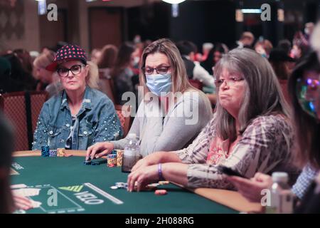 October 11, 2021: LAS VEGAS, NV - OCTOBER 11: Ladies play during the event 22 of WSOP 2021 - World Series of Poker at RIO All-Suite Hotel & Casino on October 11, 2021 in Las Vegas, Nevada, United States. (Credit Image: © Diego Ribas/PX Imagens via ZUMA Press Wire) Stock Photo