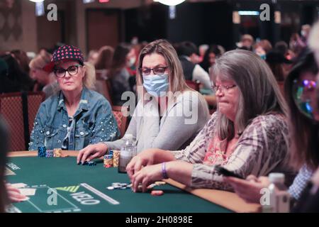 October 11, 2021: LAS VEGAS, NV - OCTOBER 11: Ladies play during the event 22 of WSOP 2021 - World Series of Poker at RIO All-Suite Hotel & Casino on October 11, 2021 in Las Vegas, Nevada, United States. (Credit Image: © Diego Ribas/PX Imagens via ZUMA Press Wire) Stock Photo