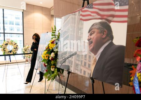 Vice President Kamala Harris arrives to pay her respects to the recently deceased AFL-CIO President Richard Trumka Saturday, August 14, 2021, at AFL-CIO headquarters in Washington, D.C.  (Official White House Photo by Lawrence Jackson) Stock Photo