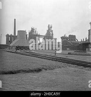 Zufahrtsgleise zur Gutehoffnungshütte in Oberhausen, Deutschland 1930er Jahre. Entry line to Gutehoffnungshuette industrial concern at Oberhausen, Germany 1930s. Stock Photo