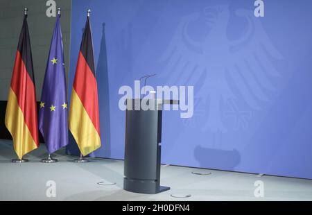Berlin, Germany. 12th Oct, 2021. The lectern, taken before a statement by Chancellor Merkel (CDU) on the virtual G20 special summit on the crisis in Afghanistan. The topic is the aid efforts for the civilian population after the Taliban took power. Credit: Christoph Soeder/dpa/Alamy Live News Stock Photo