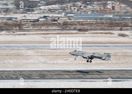 Camp Humphreys, South Korea. 25th Apr, 2024. Maj. Grace Lee, assigned ...