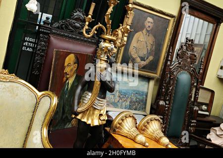 Portraits of Lenin and Hitler at the Ecseri flea market in Budapest, Hungary Stock Photo