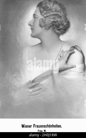 Portrait of a woman from 1921. [automated translation] Stock Photo