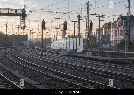 Aachen Hauptbahnhof ist der größte der drei in Betrieb befindlichen Bahnhöfe in der Stadt Aachen, die außerdem über zwei Haltepunkte verfüg Stock Photo