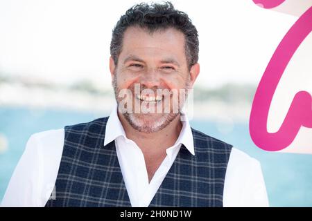 Cannes, France. October 13, 2021,  Fabien Baiardi attends a photocall during the 4th edition of the Cannes International Series Festival (Canneseries) in Cannes, on October 13, 2021, France. Photo by David Niviere/ABACAPRESS.COM Stock Photo