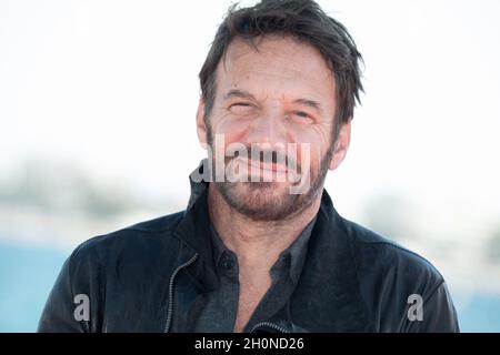 Cannes, France. October 13, 2021,  Samuel Le Bihan attends a photocall during the 4th edition of the Cannes International Series Festival (Canneseries) in Cannes, on October 13, 2021, France. Photo by David Niviere/ABACAPRESS.COM Stock Photo