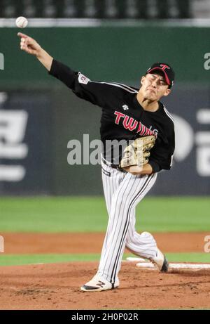 04th Aug, 2022. Baseball: Lotte Giants vs. LG Twins LG Twins starter Im  Chan-kyu throws a pitch during a Korea Baseball Organization regular season  game against the Lotte Giants at Sajik Baseball