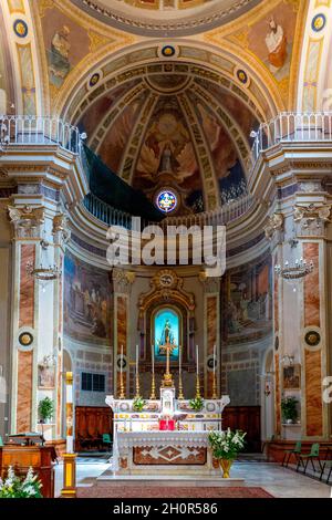 Interior of the Chiesa di Sant'Antonio, Teramo, Italy Stock Photo