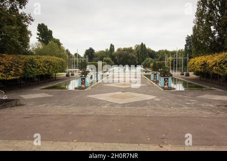 The Festival of Britain Fountain Lake on the Grand Vista in Battersea Park, London, England, U.K. Stock Photo