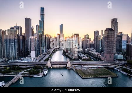 Aerial view of Chicago River and city skyline at sunset, Chicago, Illinois, USA Stock Photo