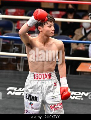 Tokyo, Japan. 14th Oct, 2021. Taishin Isotani Boxing : 68.5kg weight bout at Korakuen Hall in Tokyo, Japan . Credit: Hiroaki Finito Yamaguchi/AFLO/Alamy Live News Stock Photo