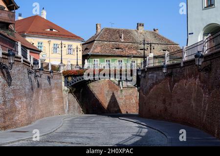 The Bridge of Lies (Podul Minciunilor) near the Small Square (Piata Mica) in the historical center of the Sibiu city in Transylvania (Transilvania) re Stock Photo