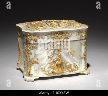 Sewing Box with Implements (Nécessaire), c. 1765. Austria, Vienna(?), 18th century. Gold and mother-of-pearl; overall: 9.3 x 12.1 x 9.6 cm (3 11/16 x 4 3/4 x 3 3/4 in.). Stock Photo