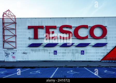 Tesco Mobile launches 'flexible' 4G