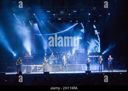 October 12, 2021 - Wilmington, North Carolina; USA - Musicians CHICAGO performs live as their 2021 tour makes a stop at the Live Oak Bank Pavilion at Riverfront Park located in Wilmington. Copyright 2021 Jason Moore. (Credit Image: © Jason Moore/ZUMA Press Wire) Stock Photo