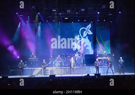 October 12, 2021 - Wilmington, North Carolina; USA - Musicians CHICAGO performs live as their 2021 tour makes a stop at the Live Oak Bank Pavilion at Riverfront Park located in Wilmington. Copyright 2021 Jason Moore. (Credit Image: © Jason Moore/ZUMA Press Wire) Stock Photo