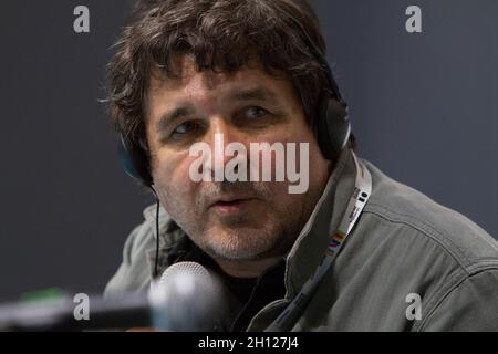 Torino, Italia. 15 ottobre 2021. Lo scrittore francese Valérie Perrin (Valerie  Perrin) è ospite della Fiera del Libro di Torino 2021. Credit: Marco  Destefanis/Alamy Live News Foto stock - Alamy