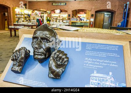 Springfield Illinois,Abraham Lincoln Home National historic Site Visitor Center,exhibit exhibition collection reproduction life castings face hands in Stock Photo