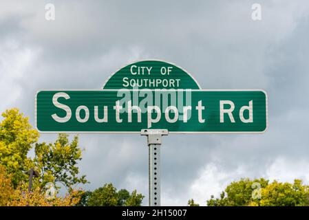 Green road sign Stock Photo - Alamy