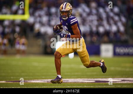 Seattle, WA, USA. 16th Oct, 2021. Washington Huskies wide receiver Rome Odunze (16) runs the ball during a game between the UCLA Bruins and Washington Huskies at Husky Stadium in Seattle, WA. Sean Brown/CSM/Alamy Live News Stock Photo