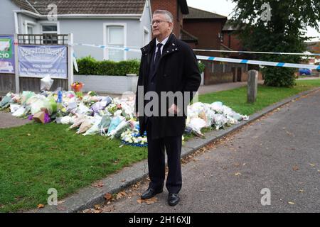 Andrew Richard Rosindell, Conservative MP for the Romford, at the scene near Belfairs Methodist Church in Eastwood Road North, Leigh-on-Sea, Essex, where Conservative MP Sir David Amess died after he was stabbed several times at a constituency surgery on Friday. Picture date: Sunday October 17, 2021. Stock Photo