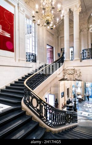 Black marble staircase and reception at the British Academy, Carlton House Terrace, London, UK Stock Photo