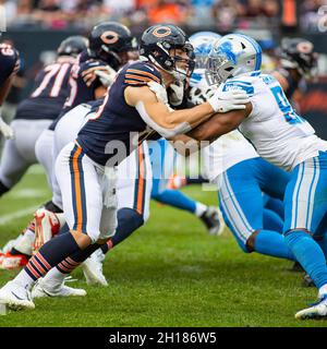 December 18, 2022: Chicago Bears #32 David Montgomery runs in for a  touchdown during a game against the Philadelphia Eagles in Chicago, IL.  Mike Wulf/CSM/Sipa USA(Credit Image: © Mike Wulf/Cal Sport Media/Sipa