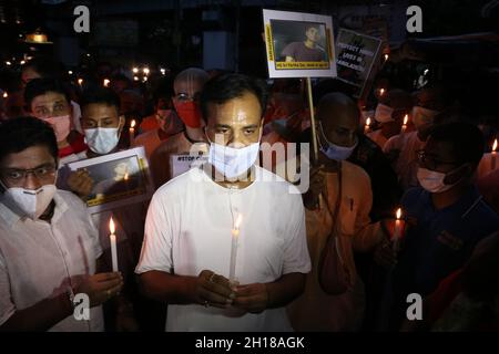 Kolkata, India. 17th Oct, 2021. Monks Of ISKON Hold Candlelight Vigil ...