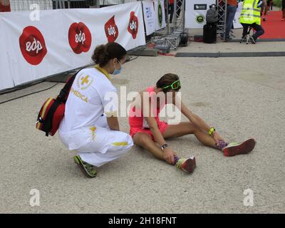 Lisboa, Portugal, USA. 17th Oct, 2021. EDP Lisbon Marathon. October 17, 2021, Lisbon, Portugal: Ethiopian Andualem Shiferaw won the EDP Lisbon marathon on Sunday (27), repeating the triumph achieved in 2019 and once again breaking the race record, now with time and 2:05.52 hours.  Shiferaw once again won the Lisbon race, having covered 42.195 kilometers below the 2:06.00 hours established two years ago, when he also broke the record. Kenyan Hosea Kiplimo finished second with 2:07.39 hours, while Ethiopian Adane Amsalu was Credit: ZUMA Press, Inc./Alamy Live News Stock Photo