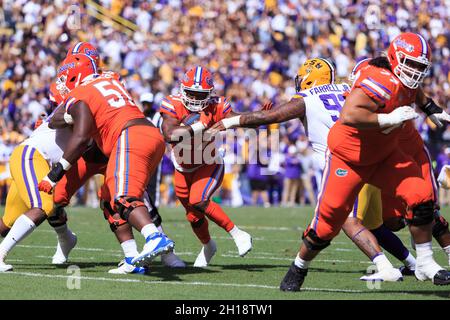 Florida Gators running back Dameon Pierce (27) runs up field against ...