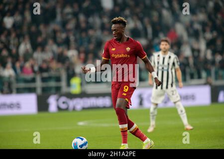 Tammy Abraham of As Roma during the Italian championship Serie A football match between Juventus FC and AS Roma on October 17, 2021 at Allianz stadium in Turin, Italy - Photo Nderim Kaceli / DPPI Stock Photo