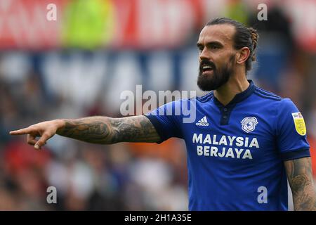 Cardiff, UK. 07th Aug, 2021. Marlon Pack #21 of Cardiff City under pressure  from Callum Styles #4 of Barnsley in Cardiff, United Kingdom on 8/7/2021.  (Photo by Mike Jones/News Images/Sipa USA) Credit