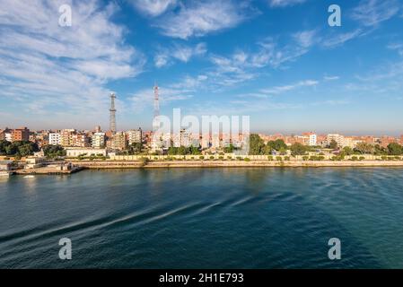 El Qantara, Egypt - November 5, 2017: Cityscape of the El Qantara (Al Qantarah) on the shore of the Suez Canal located in the Egyptian governorate of Stock Photo