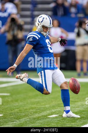 Indianapolis Colts punter Rigoberto Sanchez (8) kicks the ball during an  NFL football game against the Cleveland Browns, Sunday, Oct. 11, 2020, in  Cleveland. (AP Photo/Kirk Irwin Stock Photo - Alamy