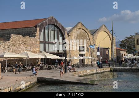Venezianische Arsenale (Lagerhäuser), Fischereihafen, Chania, Kreta, Griechenland Stock Photo