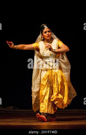 CHENNAI, INDIA - AUGUST 31: Bharata Natyam (Bharatanatyam - classical Indian dance) performance on August 31, 2009 in Chennai, Tamil Nadu, India. Expo Stock Photo