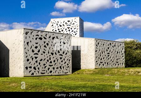 FRANCE. NORD (59). LILLE / VILLENEUVE D'ASCQ. THE LAM, LILLE METROPOLIS MUSEUM OF MODERN ART OF CONTEMPORARY ART AND RAW ART. BUILDING: MANUELLE GAUTR Stock Photo