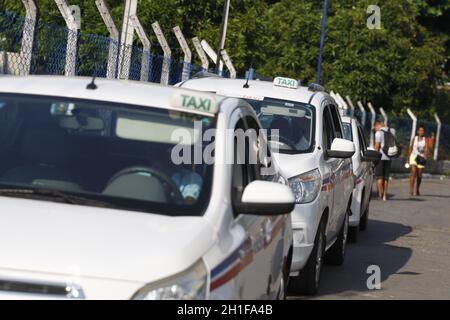 salvador, bahia / barazil - january 12, 2016: Taxi queue is seen at Salvador city bus station. *** Local Caption *** Stock Photo