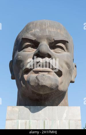 The largest head of the world of Soviet leader Vladimir Lenin in Ulan-Ude, Republic of Buryatia, Russia Stock Photo