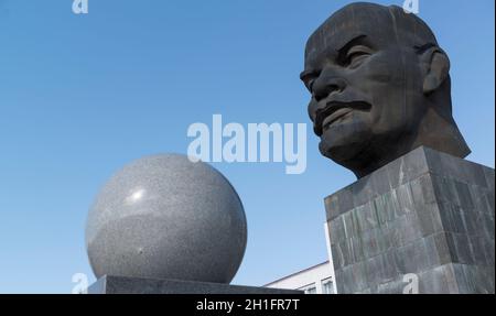 The largest head of the world of Soviet leader Vladimir Lenin in Ulan-Ude, Republic of Buryatia, Russia Stock Photo