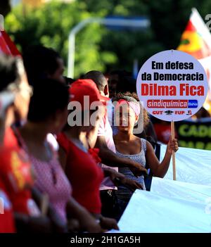 salvador, bahia, brazil - dec. 16, 2015: members of the trade union centrals, political parties and social movements mobilize in favor of president Di Stock Photo