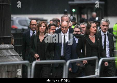 Westminster, London, UK. 18th Oct, 2021. MPs walk from Parliament to St. Margaret's Church (known as 'the Church on Parliament Square') in a procession to the memorial service for Sir David Amess, MP for Southend West, who was stabbed during his constituency surgery. Credit: Imageplotter/Alamy Live News
