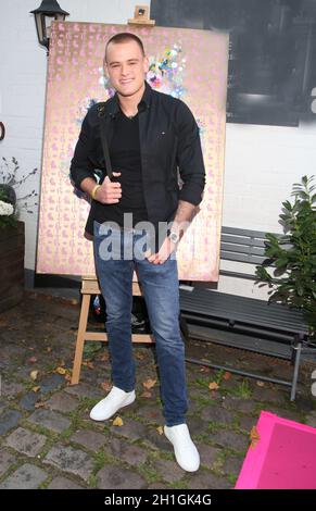 Paul Jolig, during the  Golden Things meets Pink Carpet' pre-closing Finissage at Studio 28   Hamburg Stock Photo